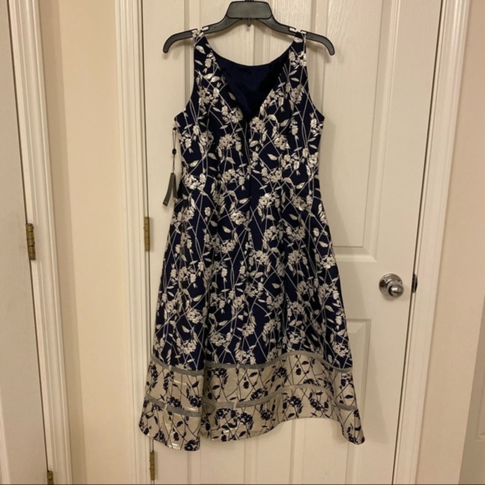 Adrianna Papell REVERSE Jacquard Midi Dress in Navy Blue / Silver - Picture 8 of 14